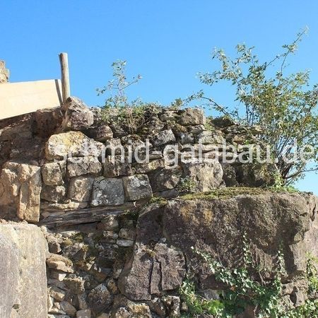 Trockenmauersanierung im Lembergerland über Roßwag