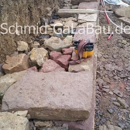 Werkzeug zum Trockenmauerbau