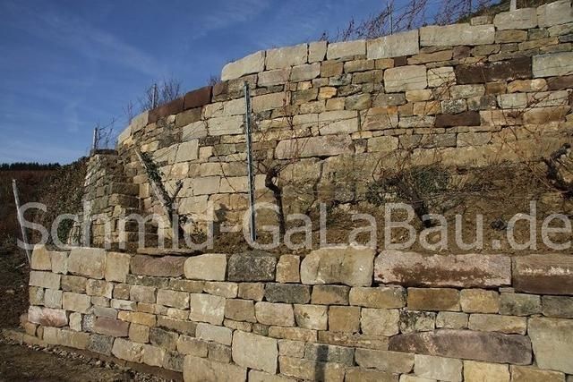 Trockenmauer im Lembergerland von den Landschaftsgärtnern der Hans Schmid GmbH